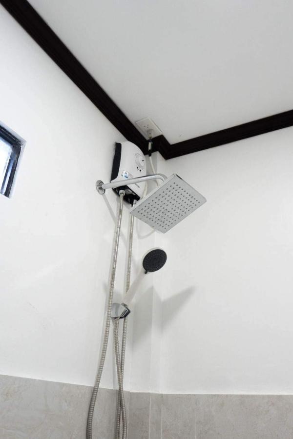 Princesa Michaella Hostel Itaytay Екстер'єр фото